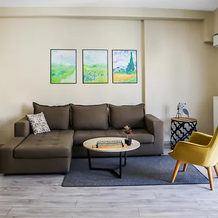 Apartment Dafni 2 *